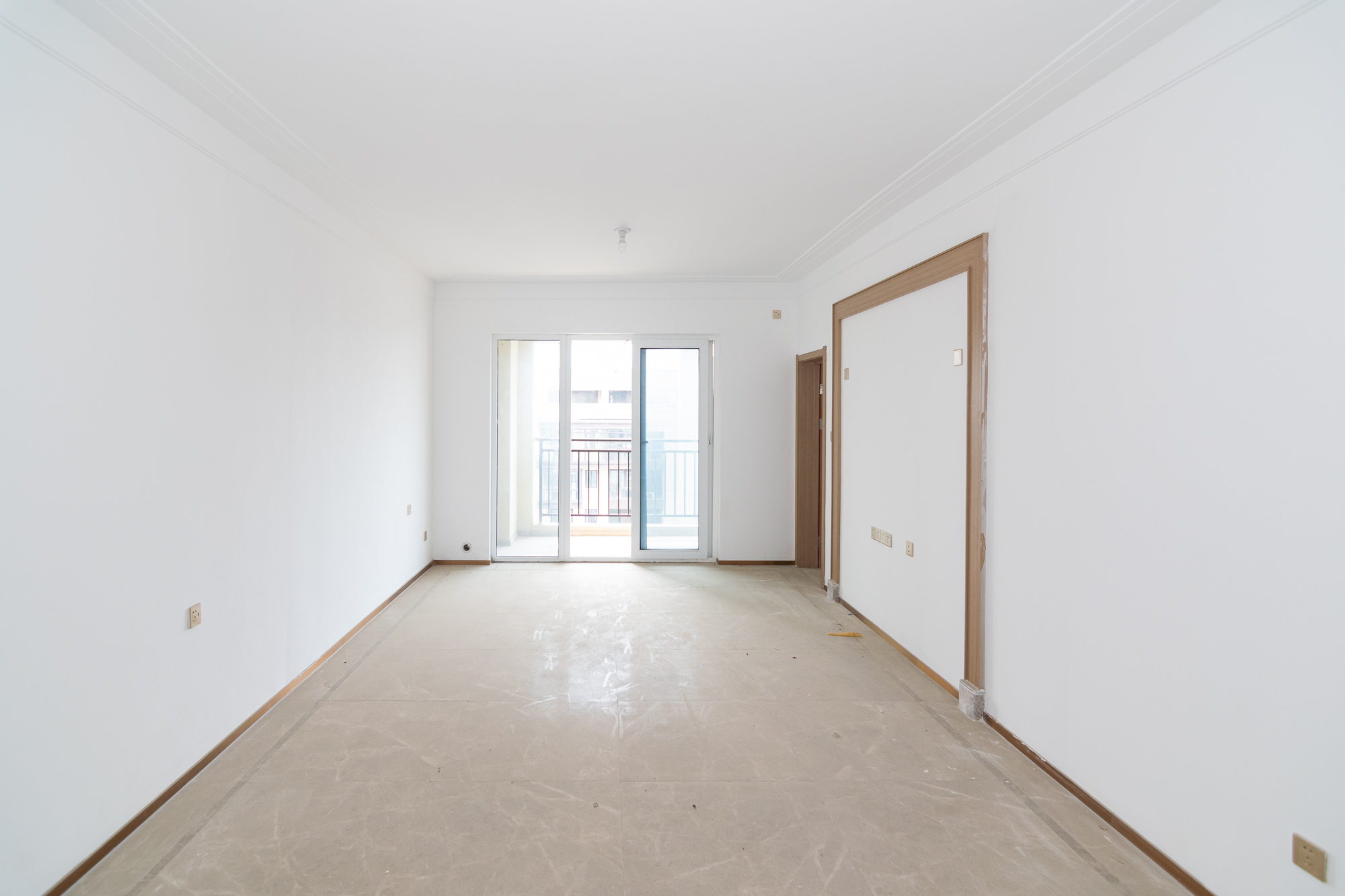 新华联梦想城  3室2厅1卫    70.0万