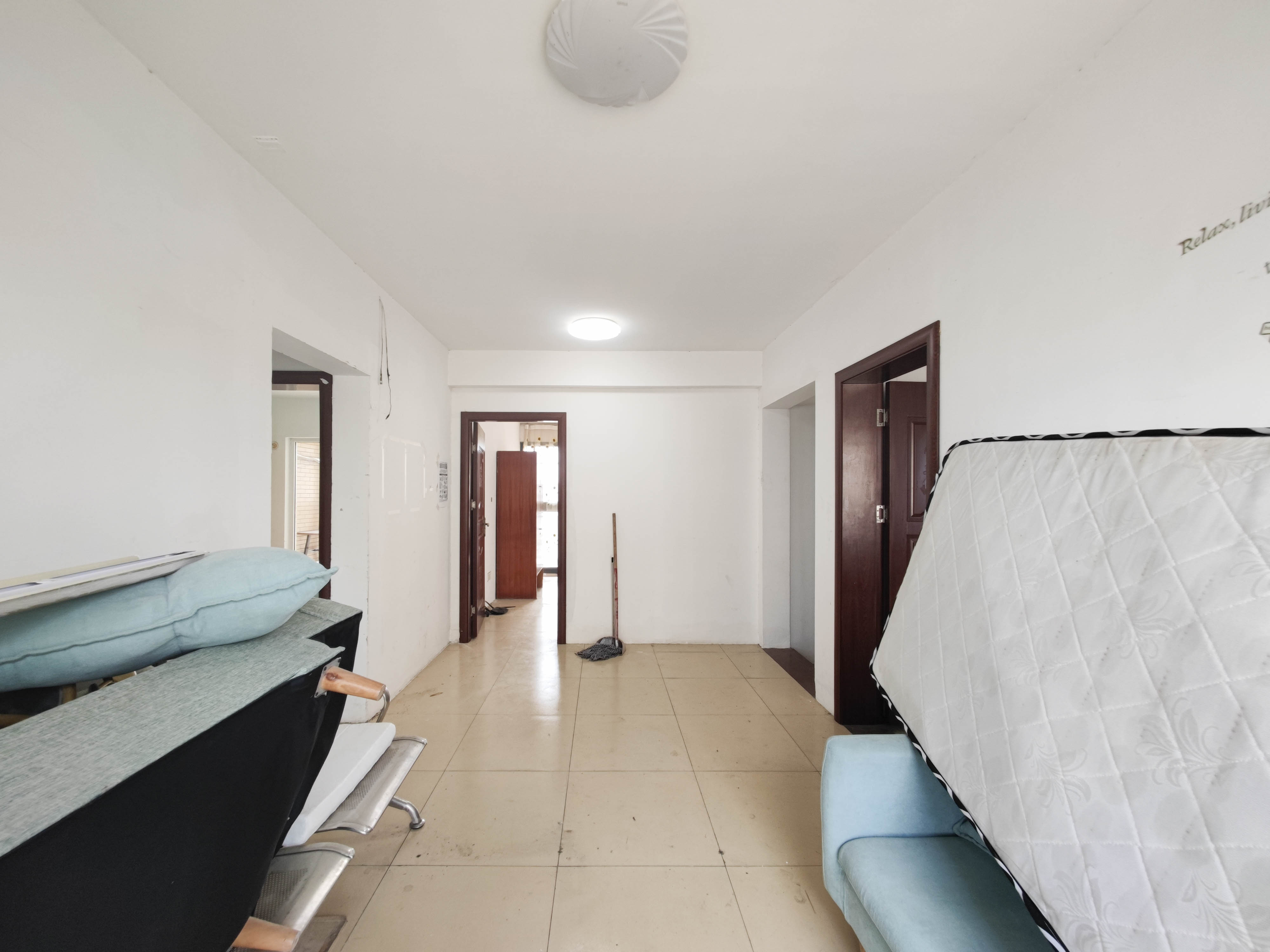 汇金城/嘉华城一期  4室2厅2卫    135.0万