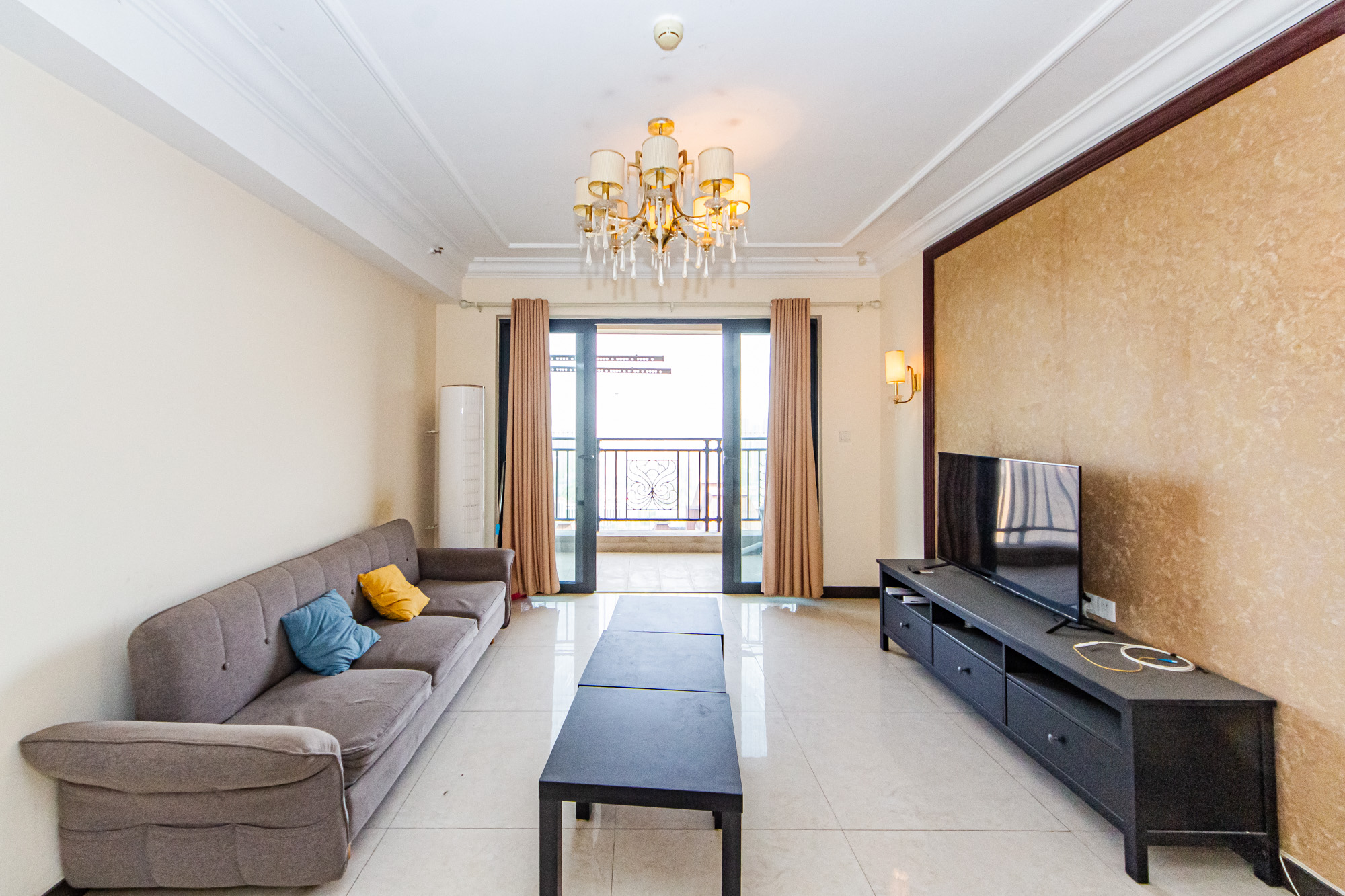 恒大御景半岛锦绣苑  3室2厅2卫    123.0万