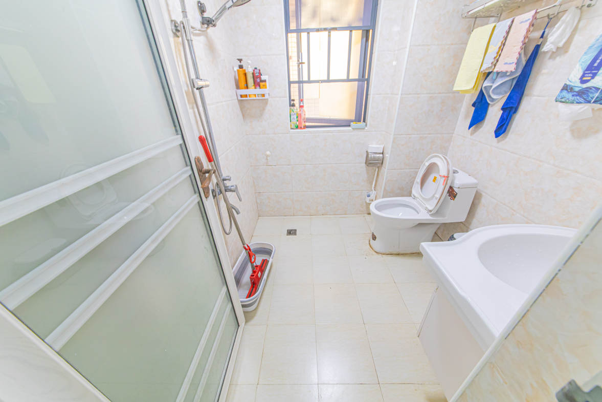 中建芙蓉嘉苑  2室2厅1卫    78.0万卫生间