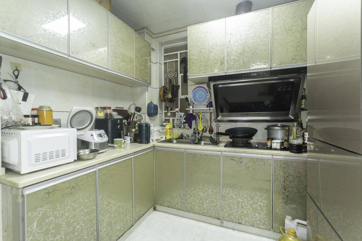 MOMA当代广场  3室2厅1卫   72.80万厨房